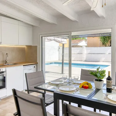 Montgri By Interhome * Ampuriabrava