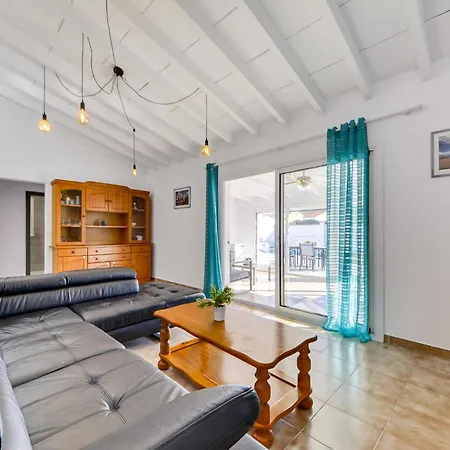 Montgri By Interhome