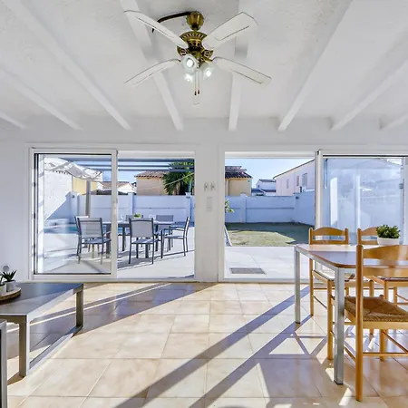 Holiday home Montgri By Interhome Empuriabrava
