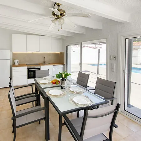Montgri By Interhome * Empuriabrava